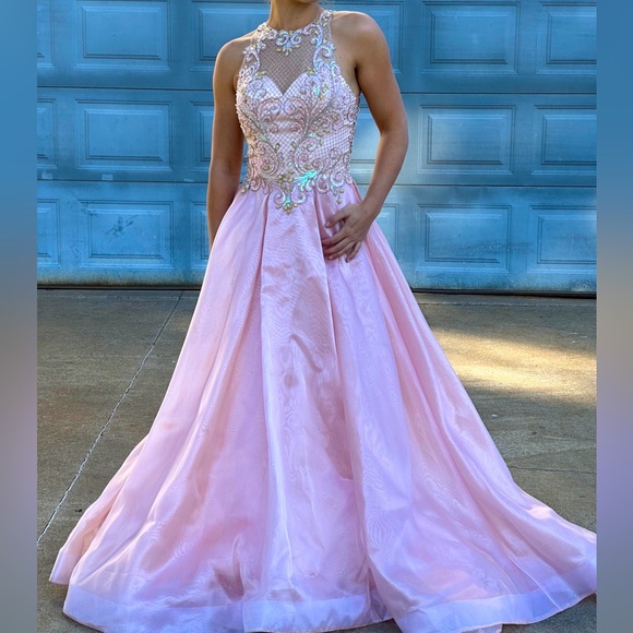Dresses & Skirts - Soft Pink Pageant Prom Gown